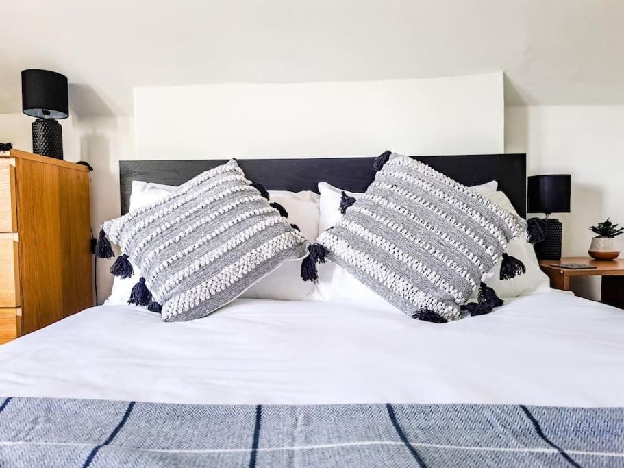 3 Bed Flat Near To Cardiff And Cardiff Bay Apartment Exterior photo
